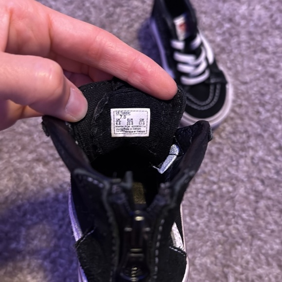 Vans high tops sneakers for toddler - Picture 4 of 4